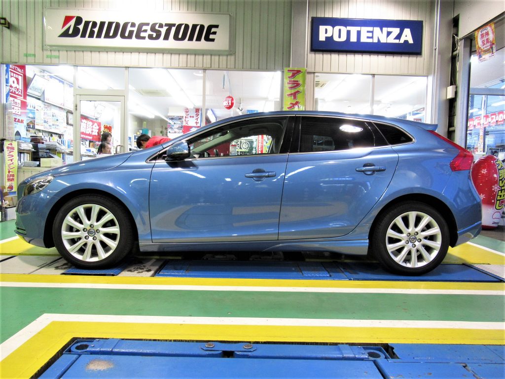 VOLVO　V40　アイバッハ　ダウンサス　ローダウン